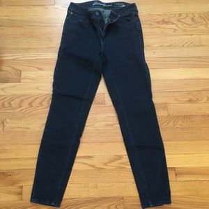 Eddie Bauer Size 6T Skinny Jeans in slightly curvy fit